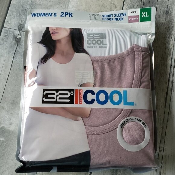 NWT - 32 Degrees Short Sleeve Scoop Neck T-shirts - Size XL - Picture 1 of 5
